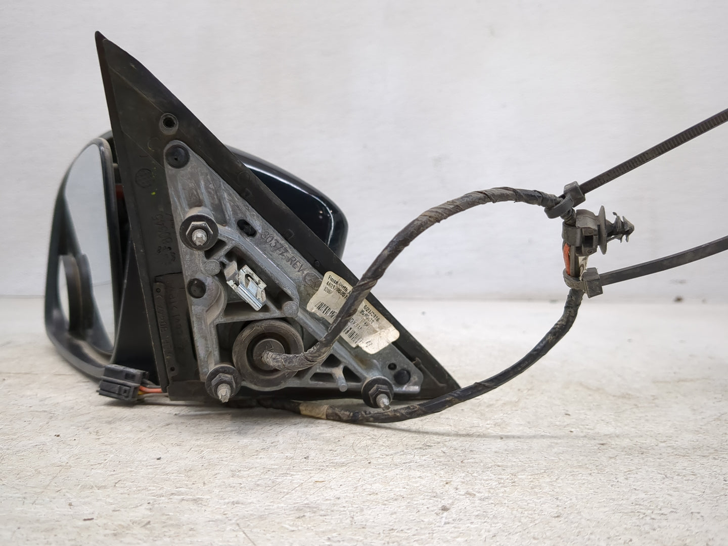 2015-2020 Dodge Charger Driver Side View Mirror - Left Door Mirror OEM Used - Oemusedautoparts1.com