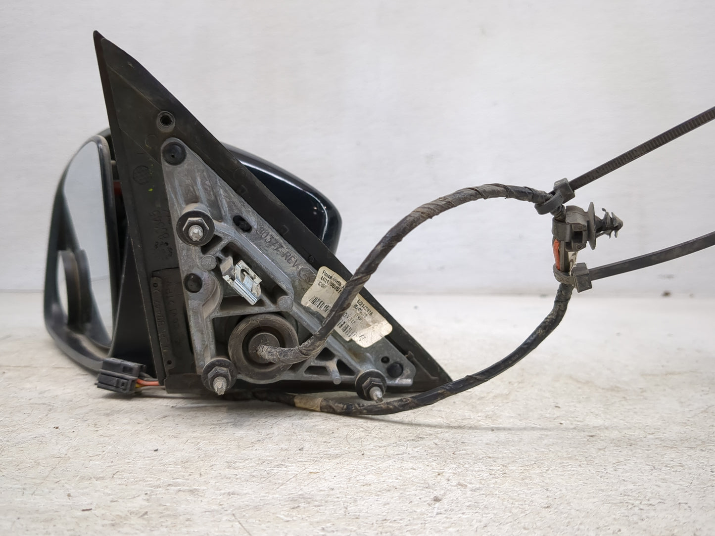 2015-2020 Dodge Charger Driver Side View Mirror - Left Door Mirror OEM Used - Oemusedautoparts1.com