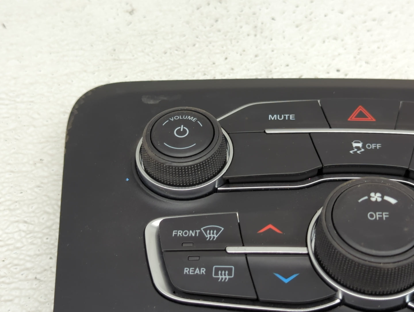 2015-2016 Dodge Charger Climate Control Module Temperature AC/Heater Replacement P/N:P68293614AC 52980244 Fits Fits 2015 201