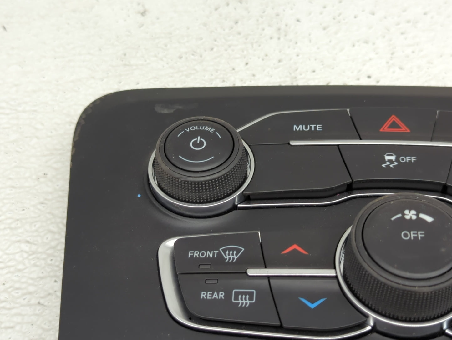 2015-2016 Dodge Charger Climate Control Module Temperature AC/Heater Replacement P/N:P68293614AC 52980244 Fits Fits 2015 201