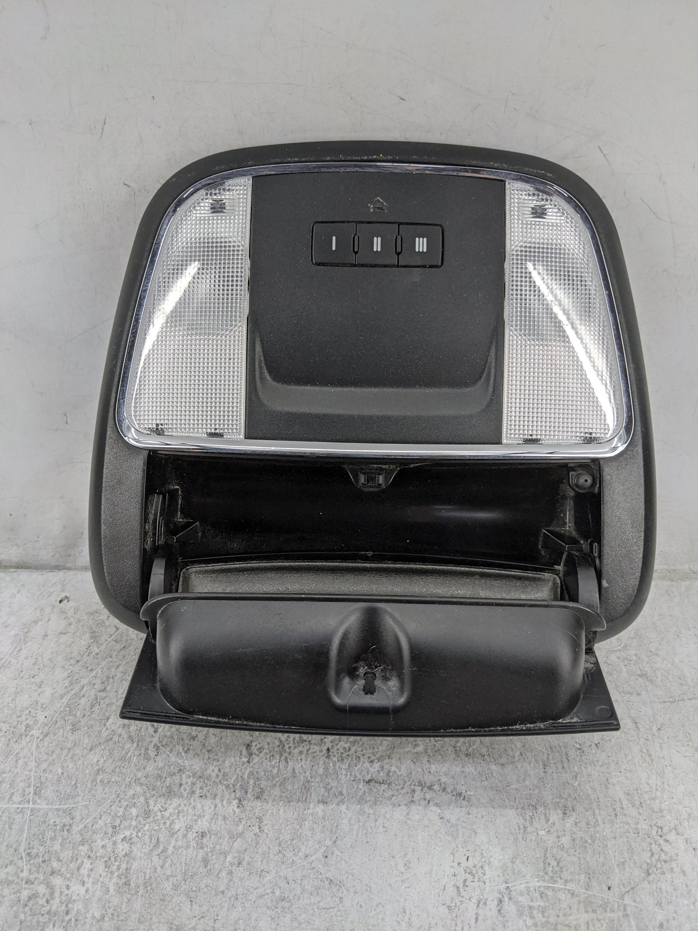 2016 Dodge Charger Overhead Roof Console Black - Oemusedautoparts1.com