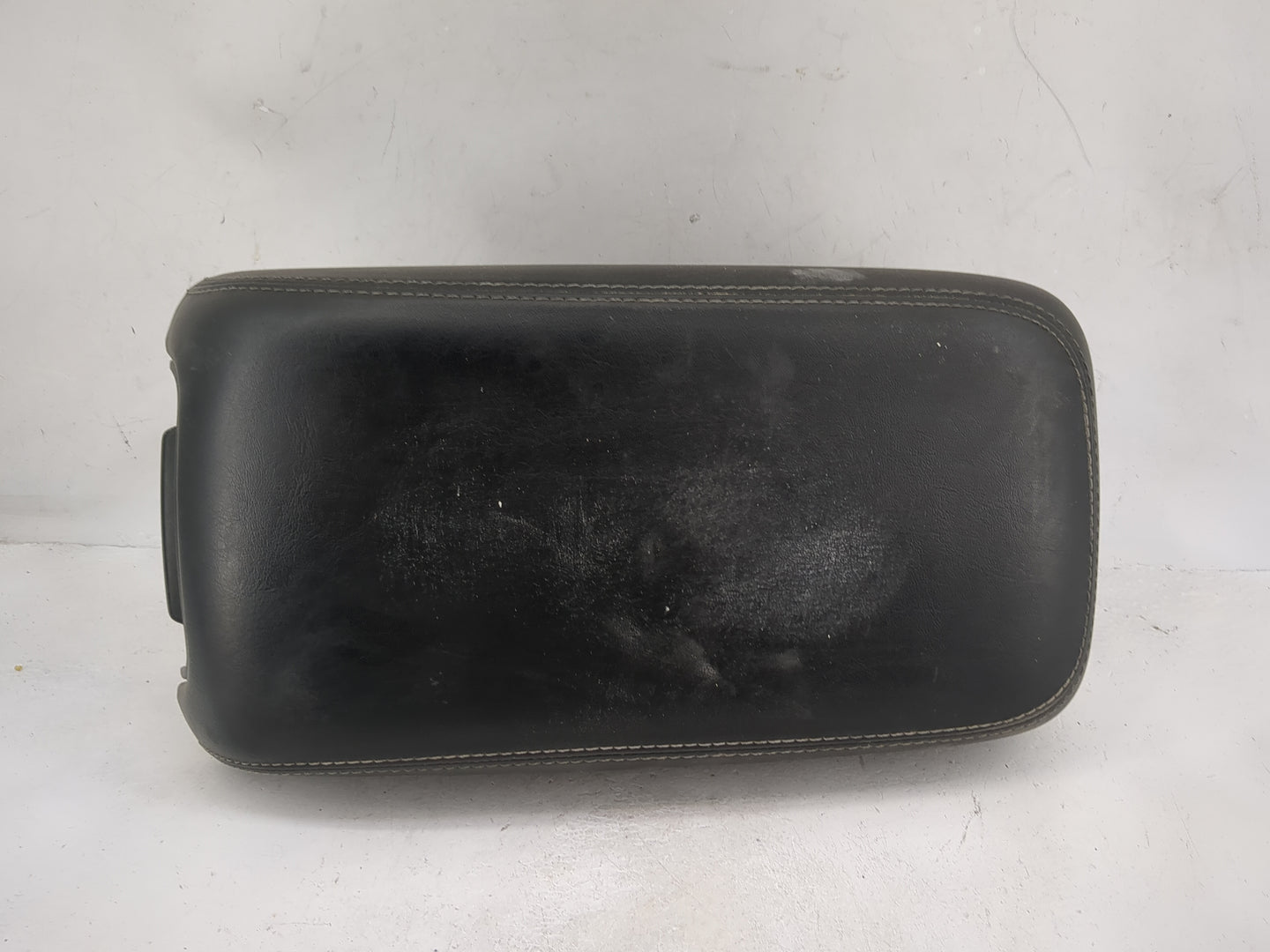 2016 Dodge Charger Center Console Armrest Cover Lid Fits OEM Used Auto Parts - Oemusedautoparts1.com