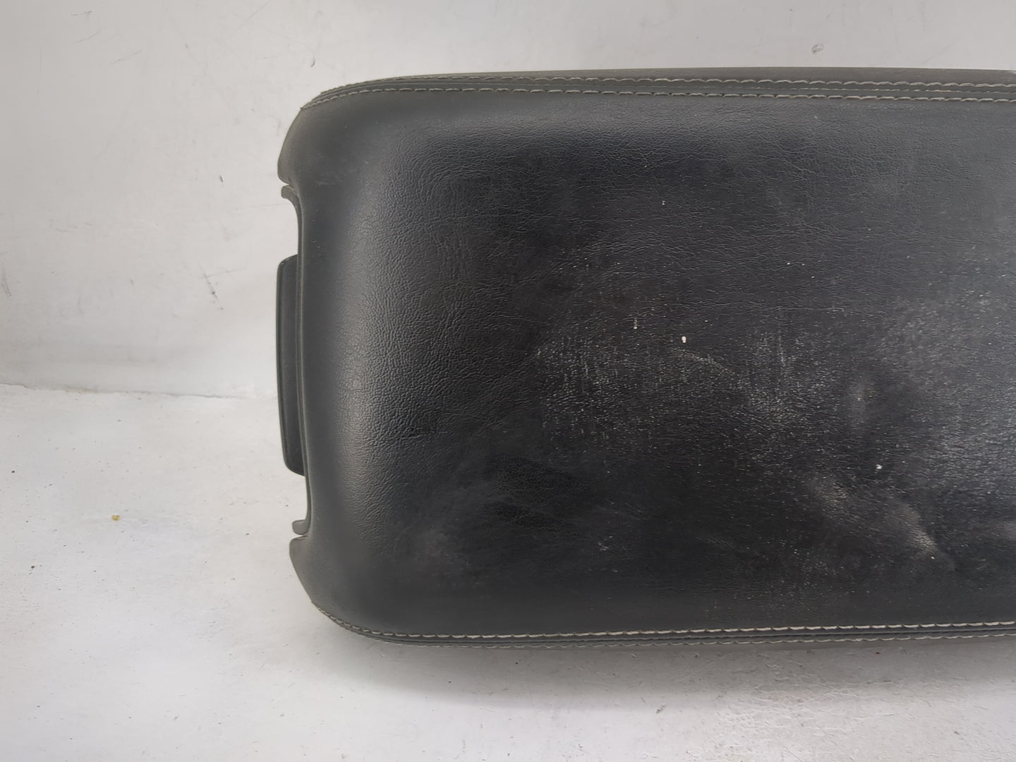 2016 Dodge Charger Center Console Armrest Cover Lid Fits OEM Used Auto Parts - Oemusedautoparts1.com