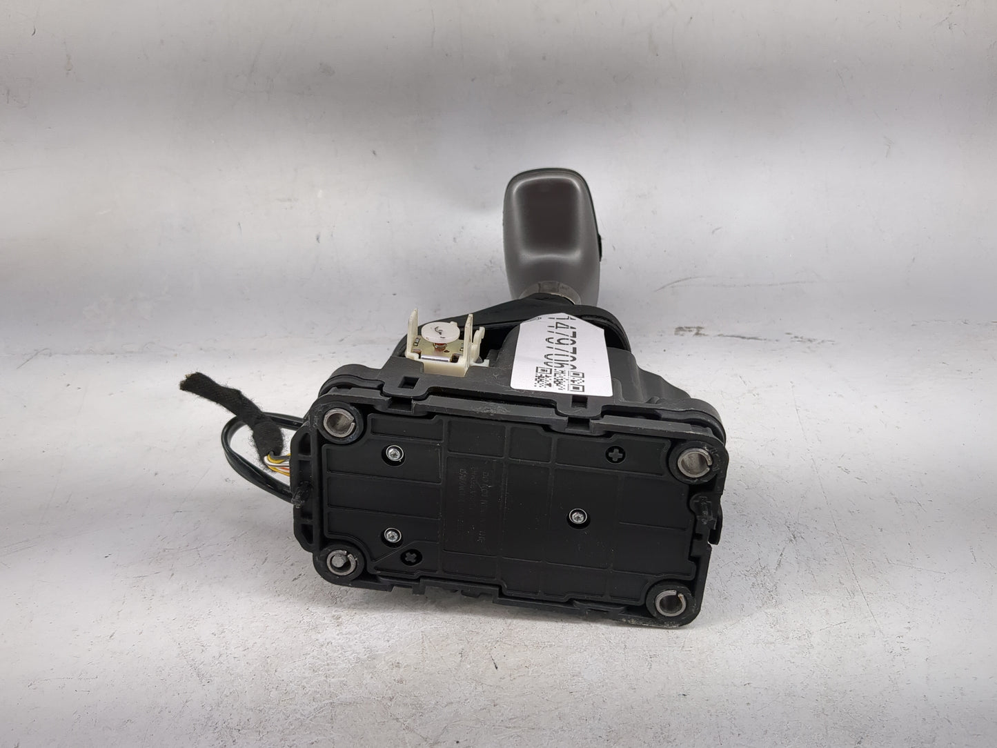 2016 Dodge Charger Floor Console Assembly Shifter - Oemusedautoparts1.com