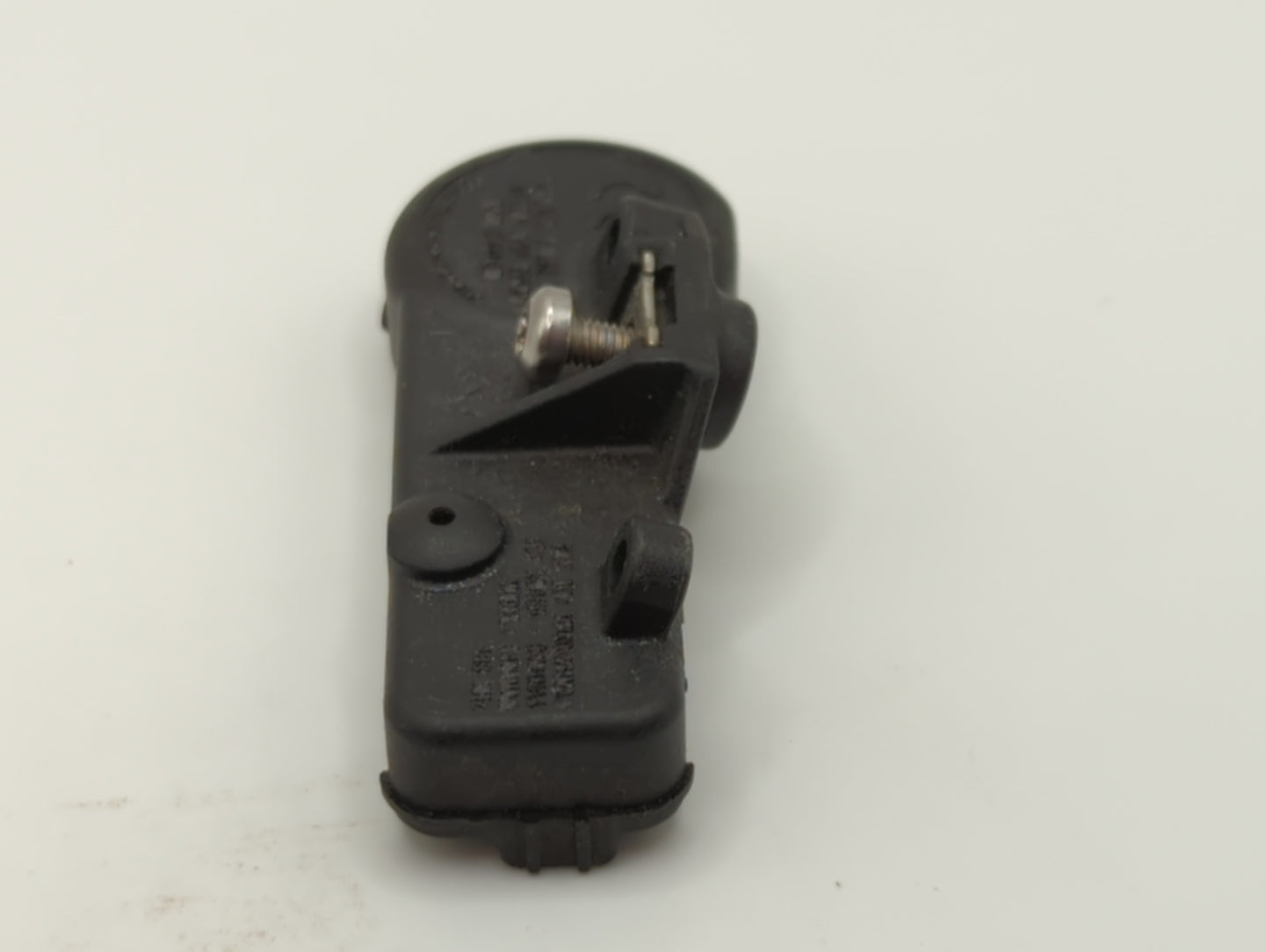 2016 Dodge Charger Tire Pressure Monitoring System Sensor Tpms - Oemusedautoparts1.com