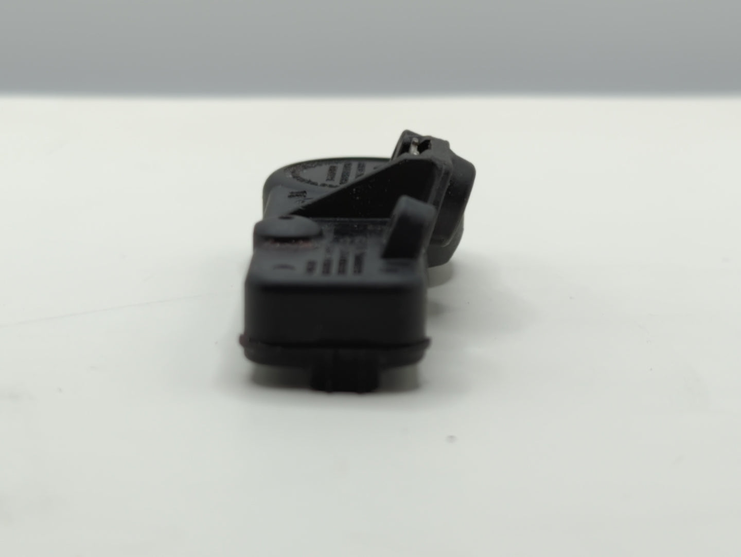 2016 Dodge Charger Tire Pressure Monitoring System Sensor Tpms - Oemusedautoparts1.com