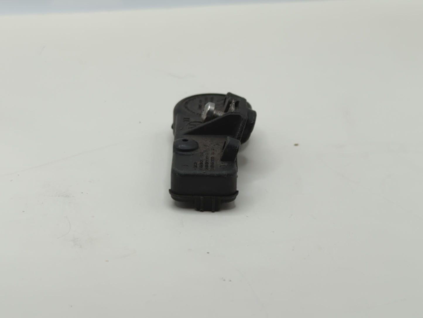 2016 Dodge Charger Tire Pressure Monitoring System Sensor Tpms - Oemusedautoparts1.com