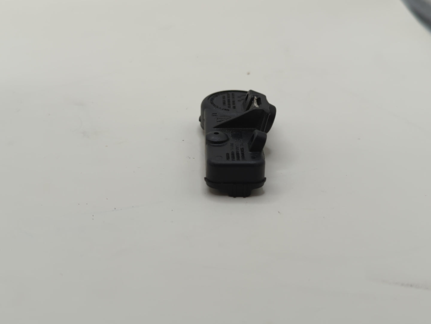 2016 Dodge Charger Tire Pressure Monitoring System Sensor Tpms - Oemusedautoparts1.com