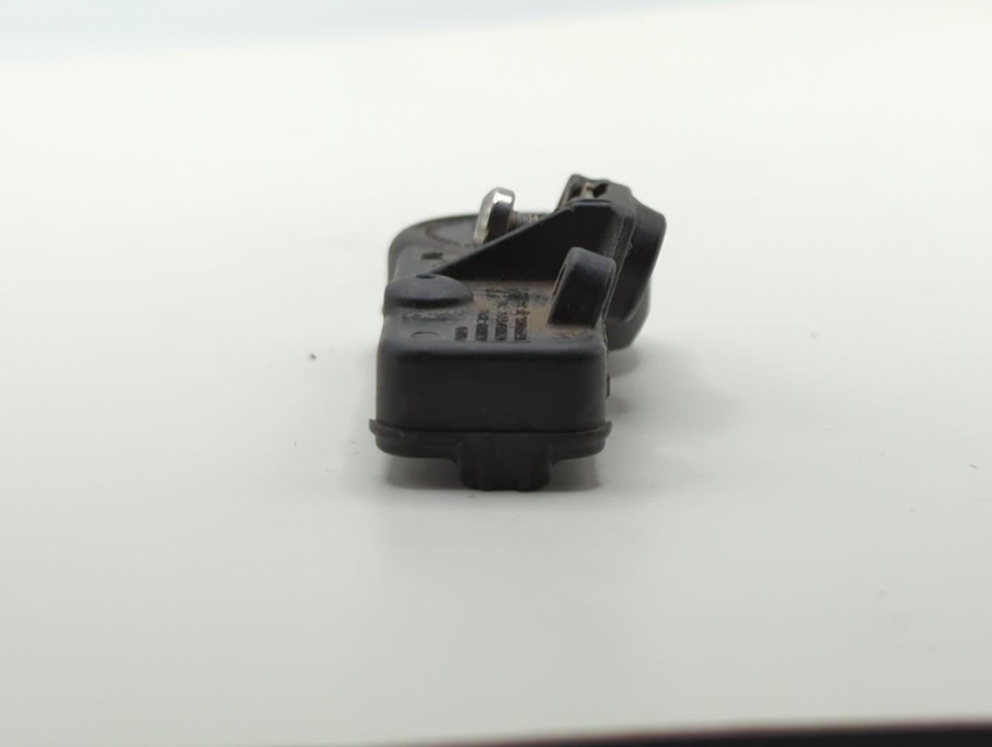 2016 Dodge Charger Tire Pressure Monitoring System Sensor Tpms - Oemusedautoparts1.com