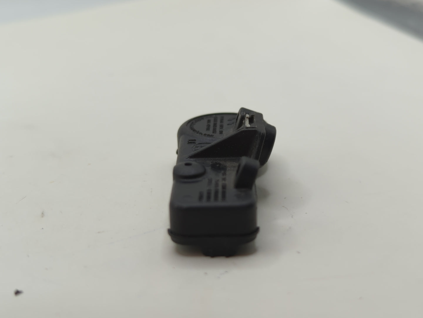 2016 Dodge Charger Tire Pressure Monitoring System Sensor Tpms - Oemusedautoparts1.com