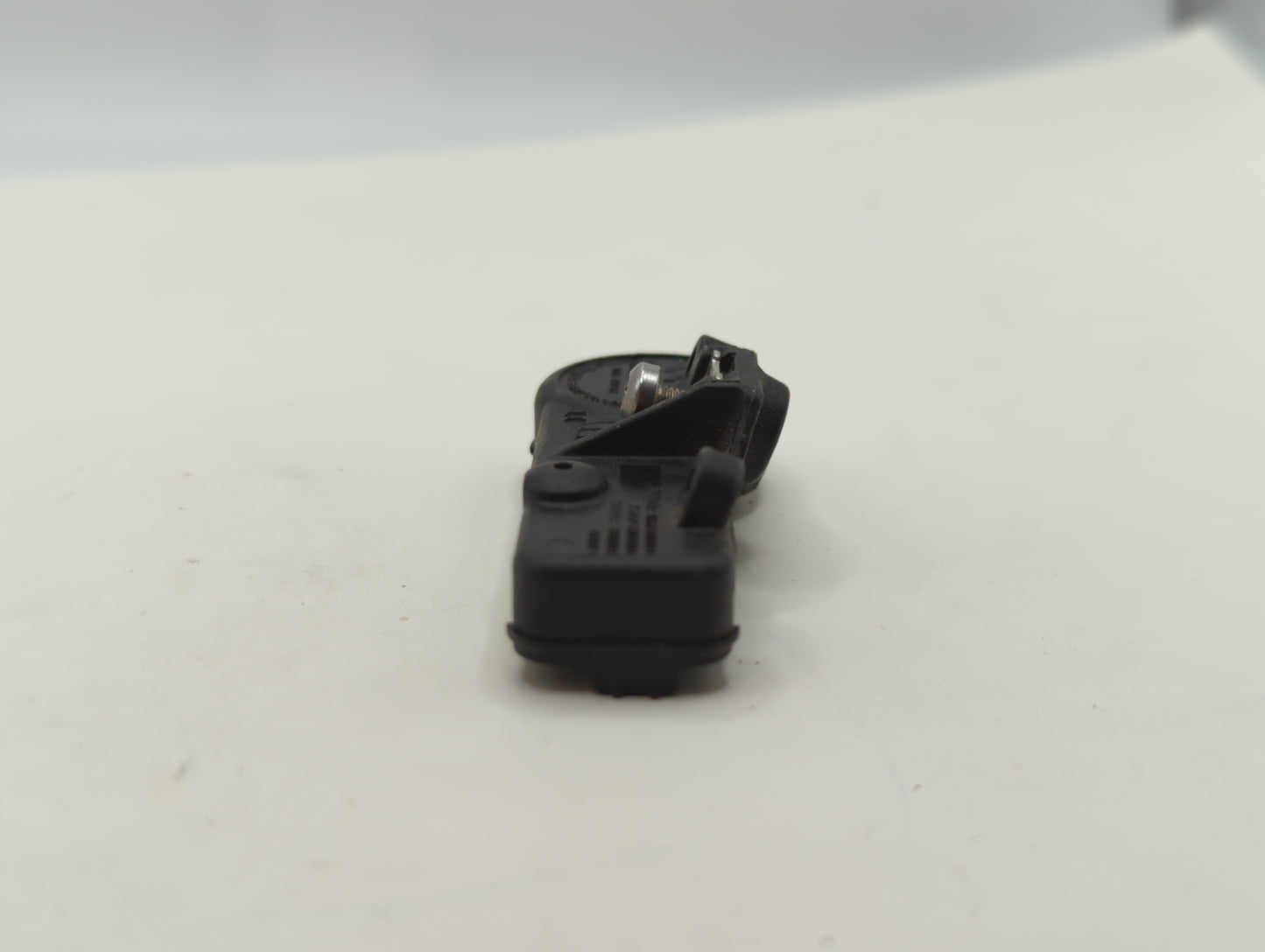 2016 Dodge Charger Tire Pressure Monitoring System Sensor Tpms - Oemusedautoparts1.com