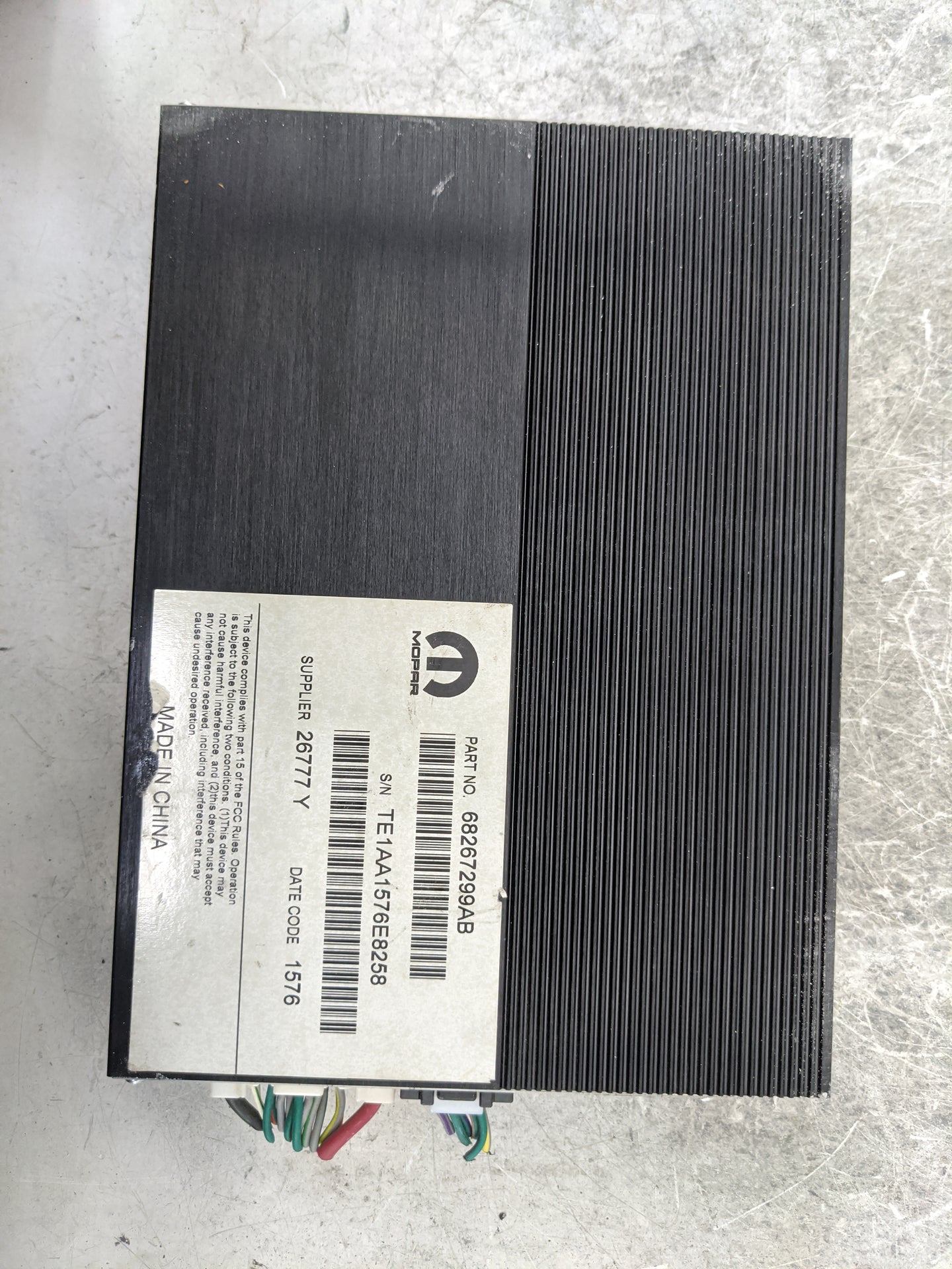 2015-2016 Dodge Charger Radio Speaker Amplifier - Oemusedautoparts1.com
