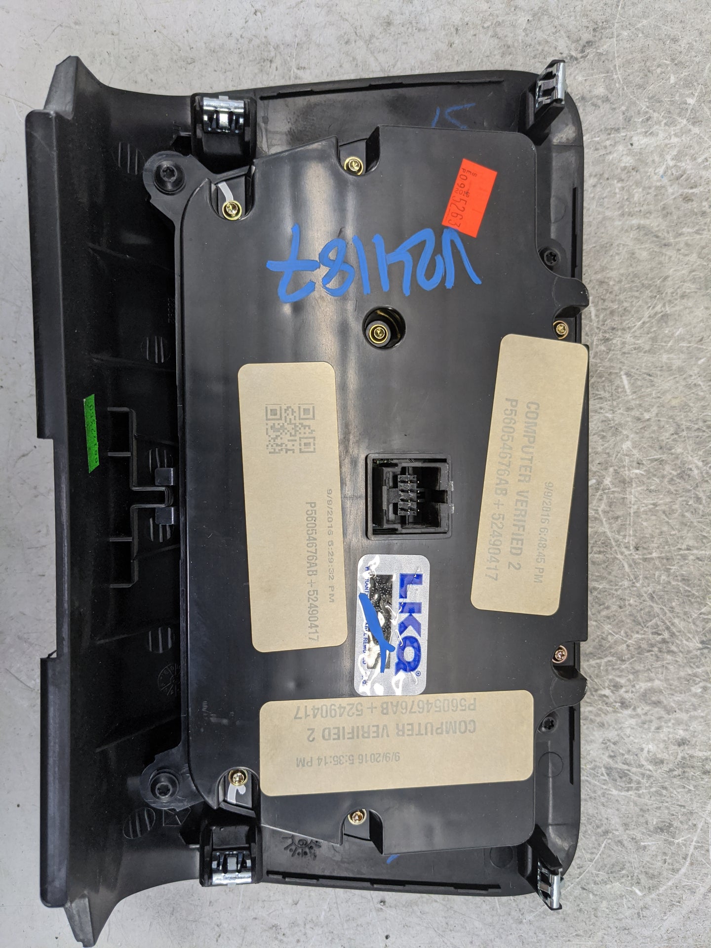 2015-2016 Dodge Charger Climate Control Module Temperature AC/Heater Replacement P/N:P56054676AB 52490417 Fits Fits 2015 201