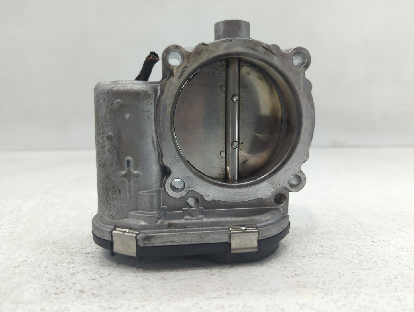 2011-2022 Dodge Charger Throttle Body Fits Fits 2011 2012 2013 2014 2015 2016 2017 2018 2019 2020 2021 2022 OEM Used Auto Pa