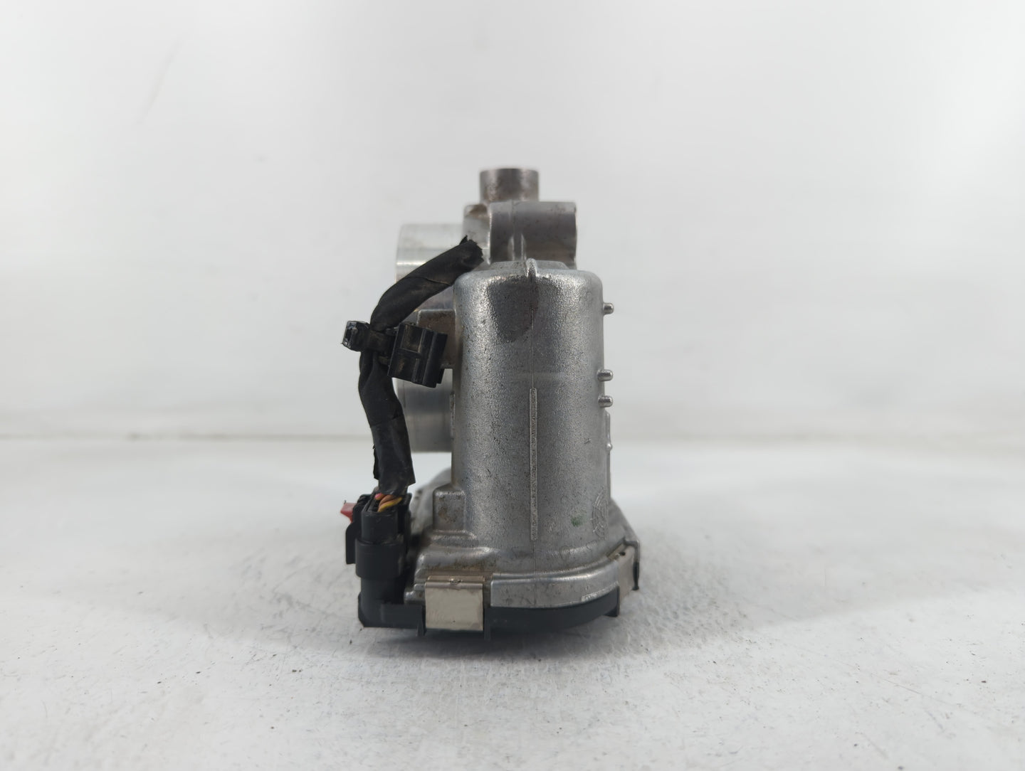 2011-2022 Dodge Charger Throttle Body P/N:05184349AC 0 280 750 570 Fits OEM Used Auto Parts - Oemusedautoparts1.com