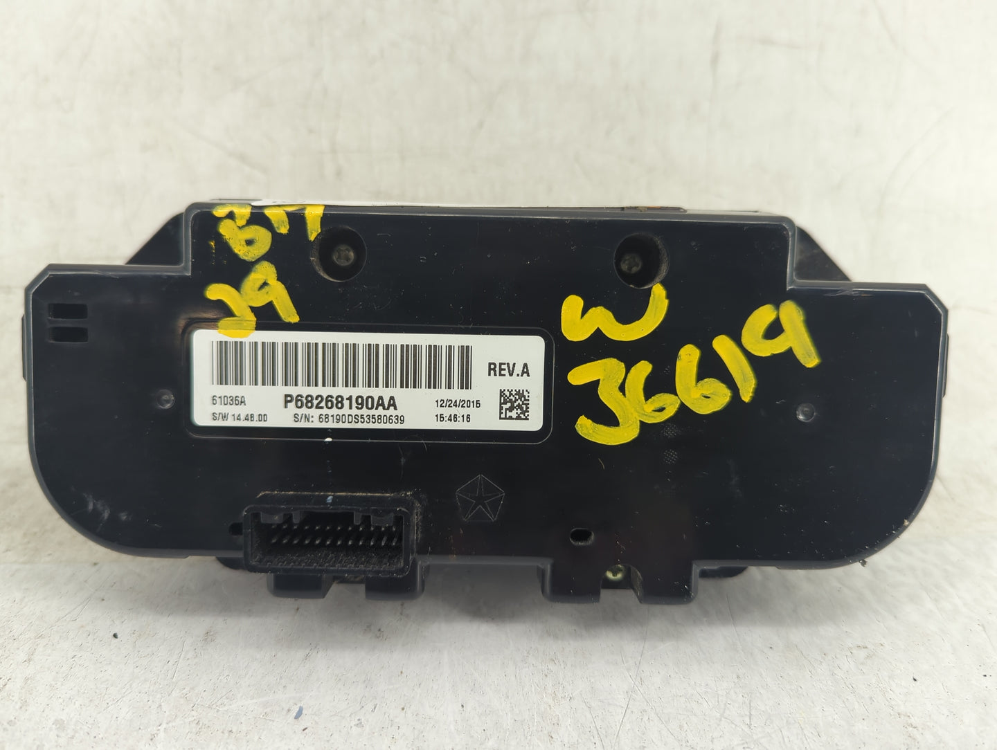 2016 Dodge Dakota Climate Control Module Temperature AC/Heater Replacement P/N:P68268190AA Fits OEM Used Auto Parts - Oemuse