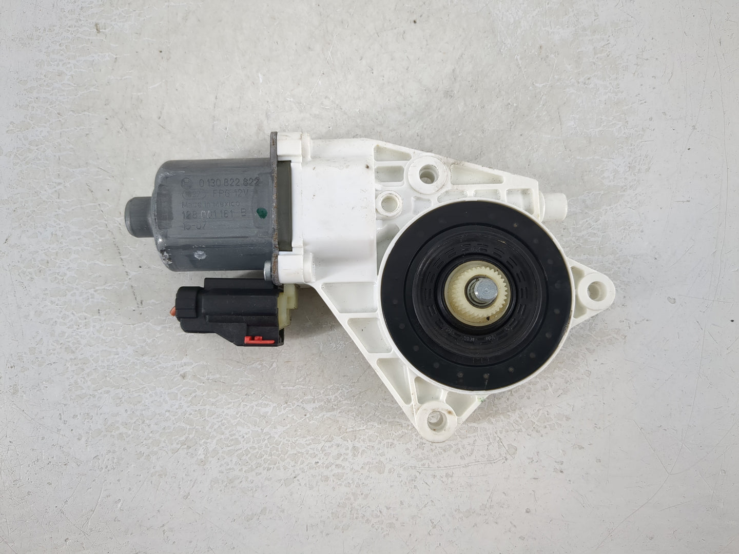 2013-2016 Dodge Dart Passenger Rear Right Power Window Motor - Oemusedautoparts1.com