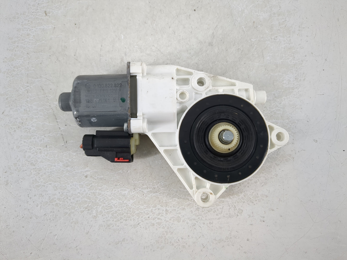 2013-2016 Dodge Dart Passenger Rear Right Power Window Motor - Oemusedautoparts1.com