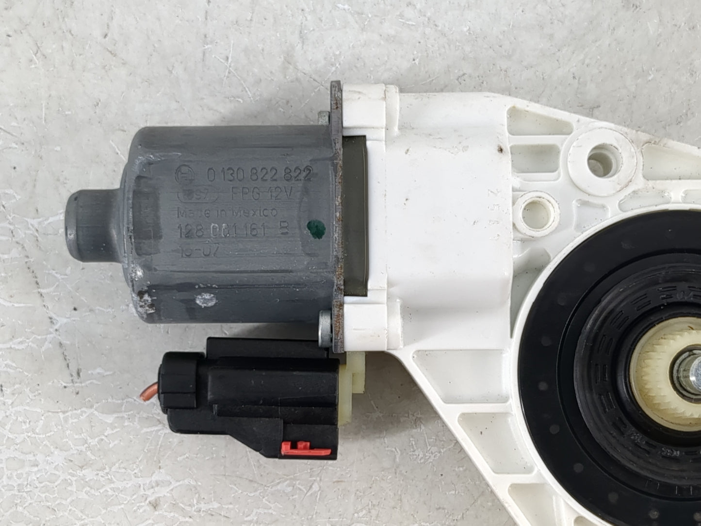 2013-2016 Dodge Dart Passenger Rear Right Power Window Motor - Oemusedautoparts1.com