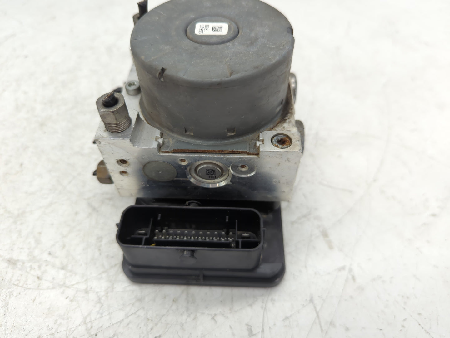 2014-2016 Dodge Dart ABS Pump Control Module Replacement Fits Fits 2014 2015 2016 OEM Used Auto Parts - Oemusedautoparts1.co