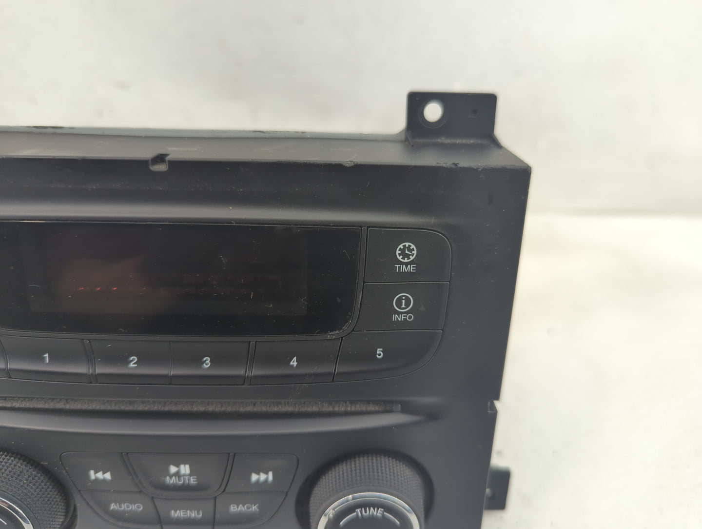 2015-2016 Dodge Dart Radio AM FM Cd Player Receiver Replacement Fits Fits 2015 2016 OEM Used Auto Parts - Oemusedautoparts1.
