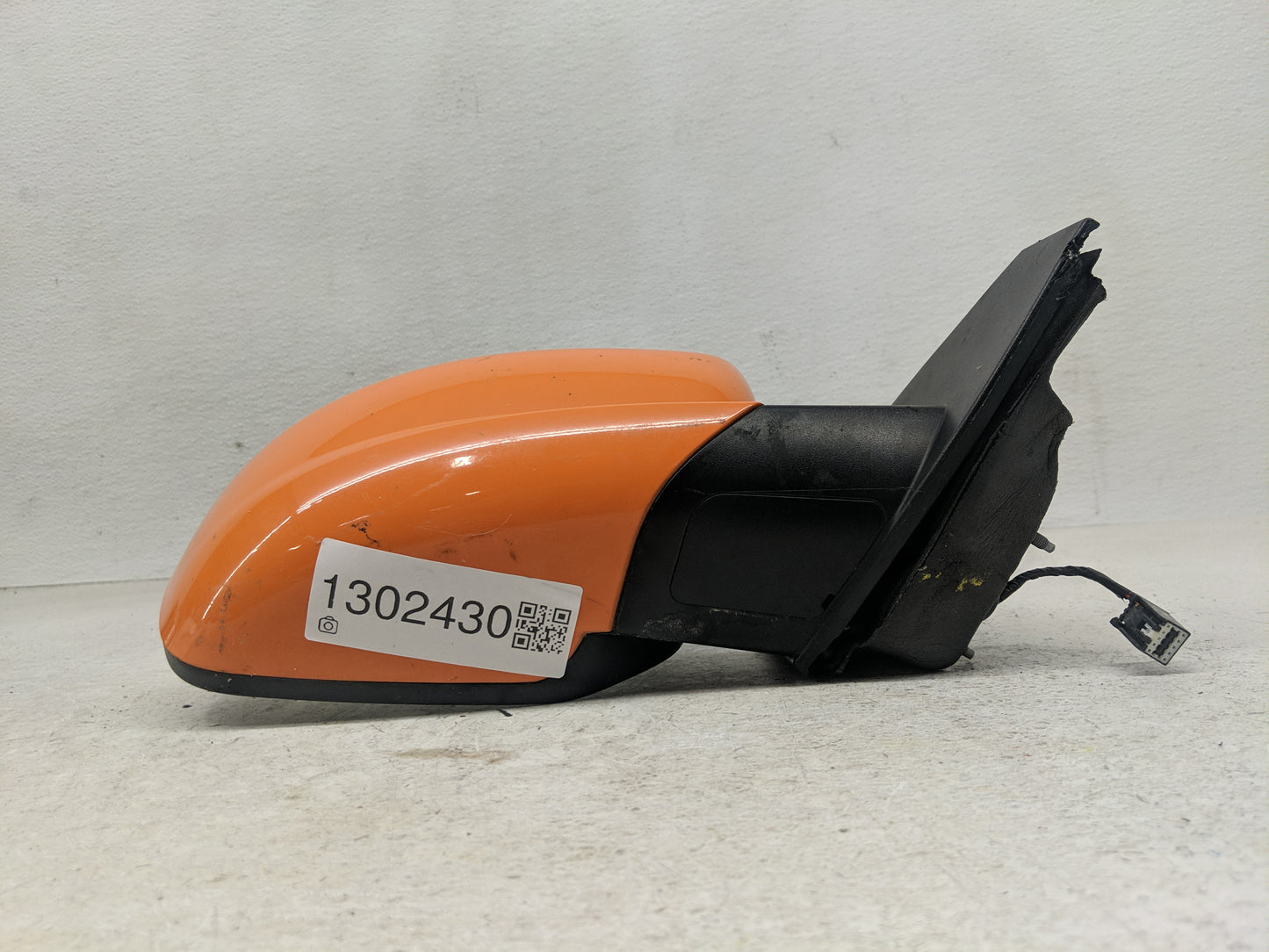 2013-2016 Dodge Dart Passenger Side View Mirror - Right Door Mirror OEM Used - Oemusedautoparts1.com
