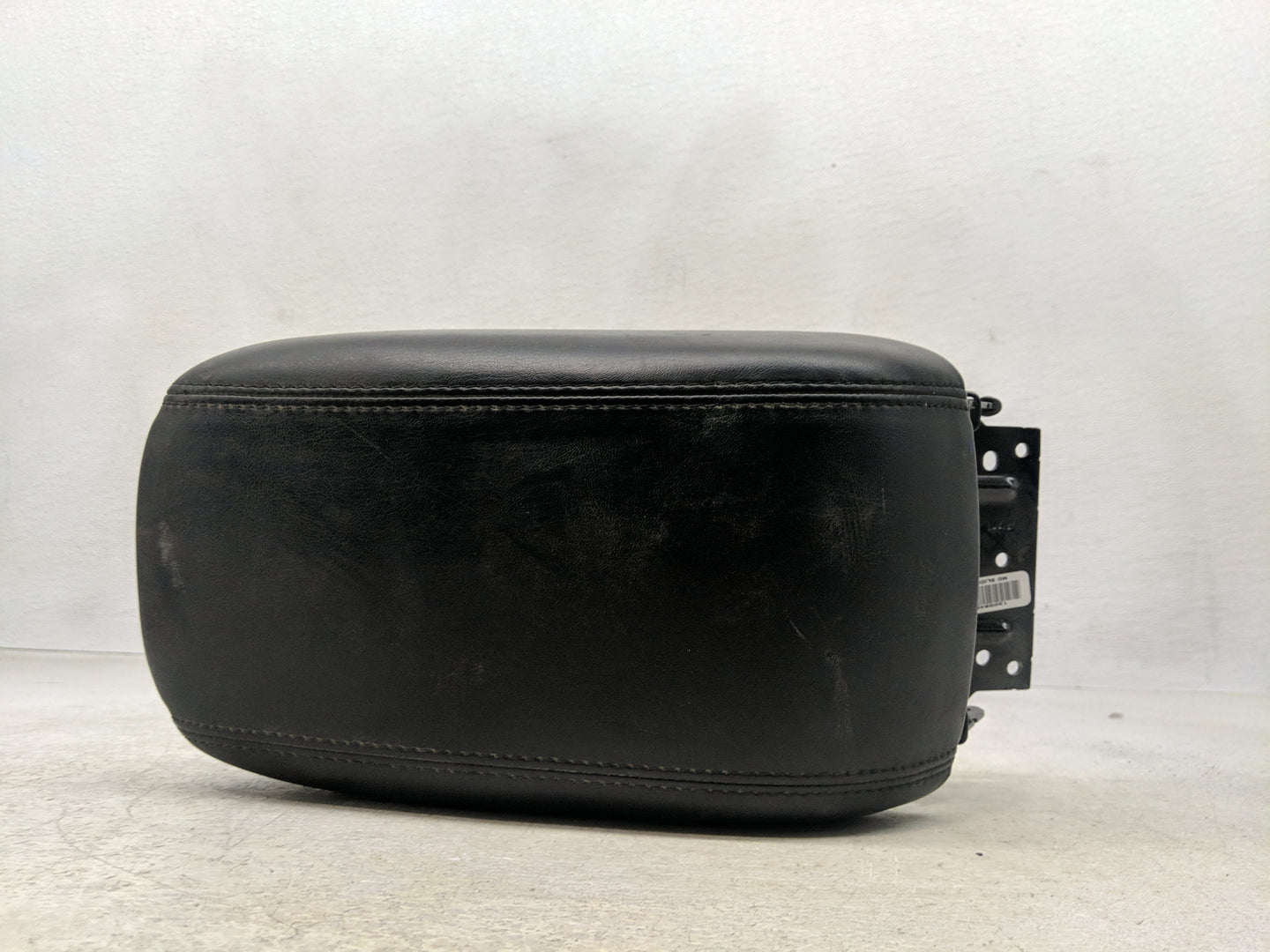 2016 Dodge Dart Center Console Armrest Cover Lid P/N:120054DX9AF Fits OEM Used Auto Parts - Oemusedautoparts1.com