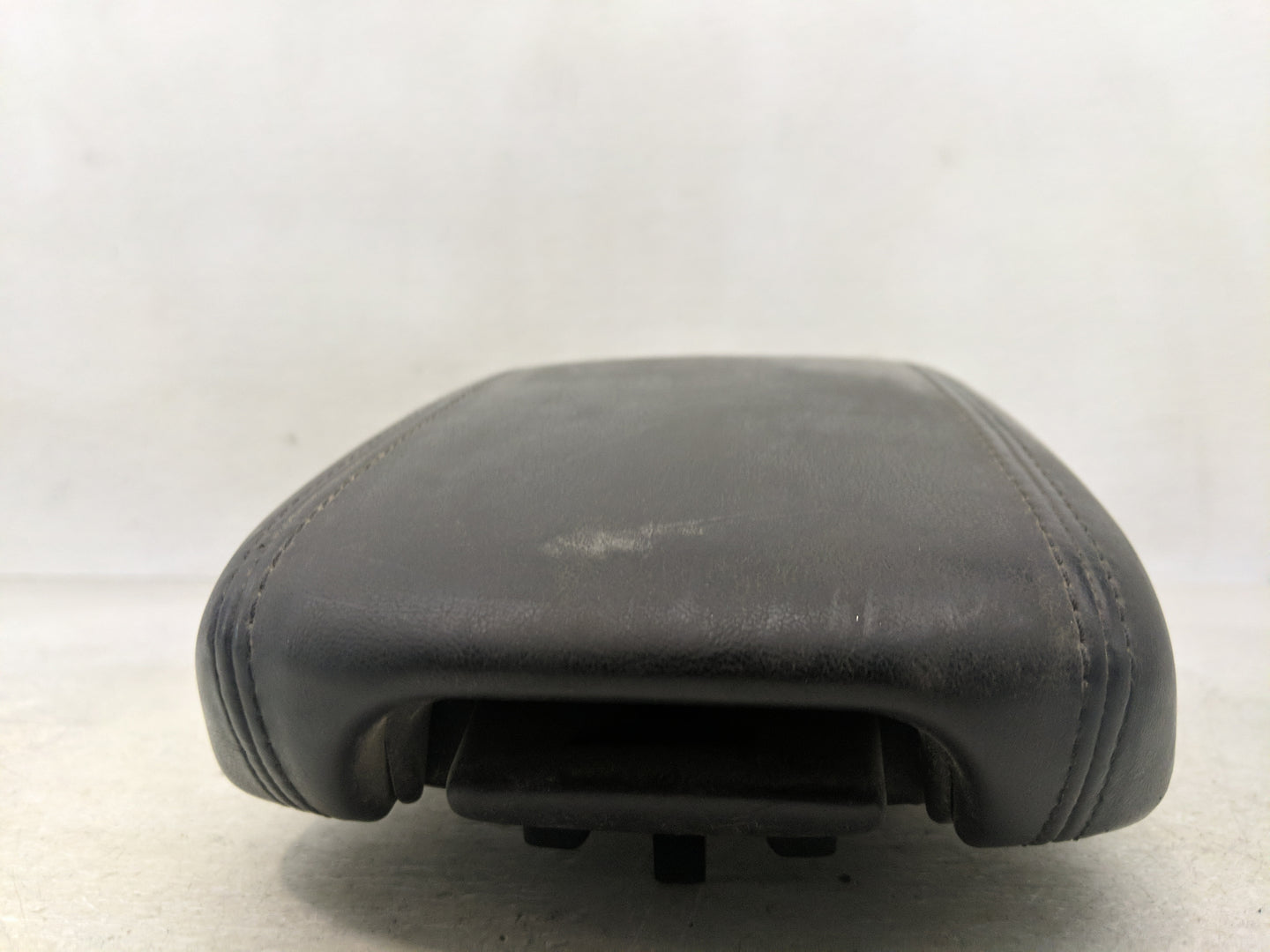 2016 Dodge Dart Center Console Armrest Cover Lid P/N:120054DX9AF Fits OEM Used Auto Parts - Oemusedautoparts1.com