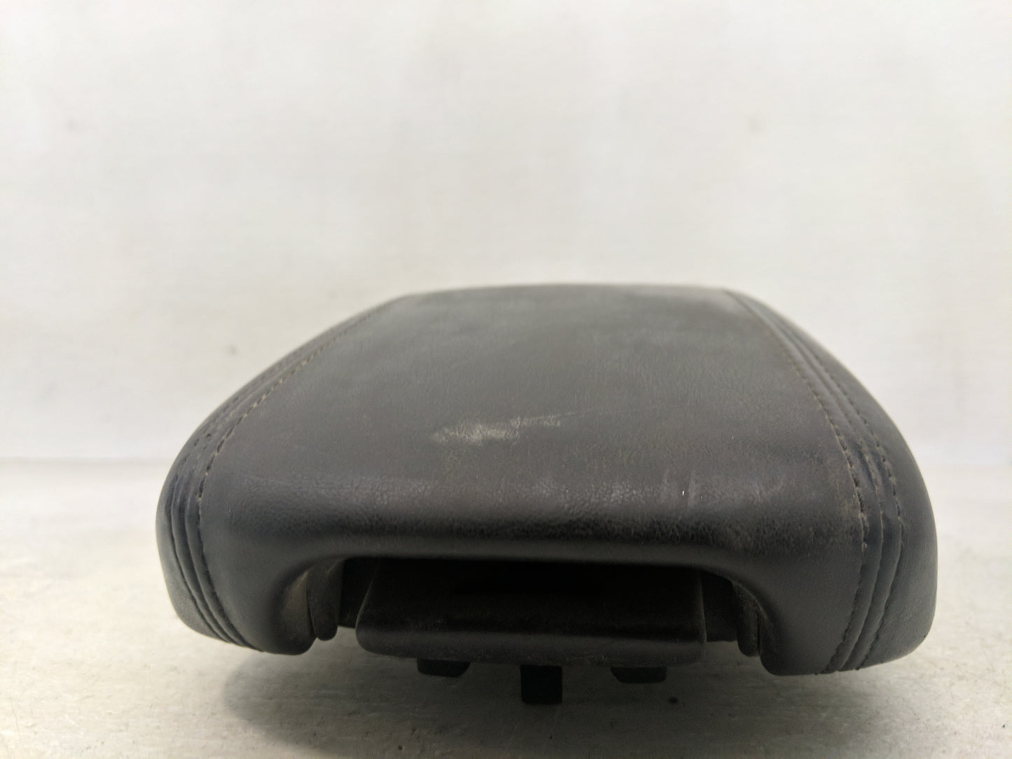 2016 Dodge Dart Center Console Armrest Cover Lid P/N:120054DX9AF Fits OEM Used Auto Parts - Oemusedautoparts1.com