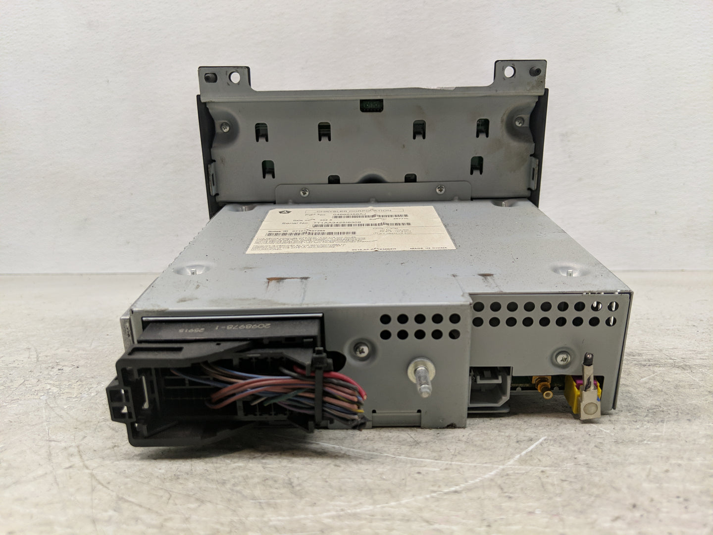 2013-2016 Dodge Dart Radio AM FM Cd Player Receiver Replacement P/N:04692356AJ Fits Fits 2013 2014 2015 2016 OEM Used Auto P