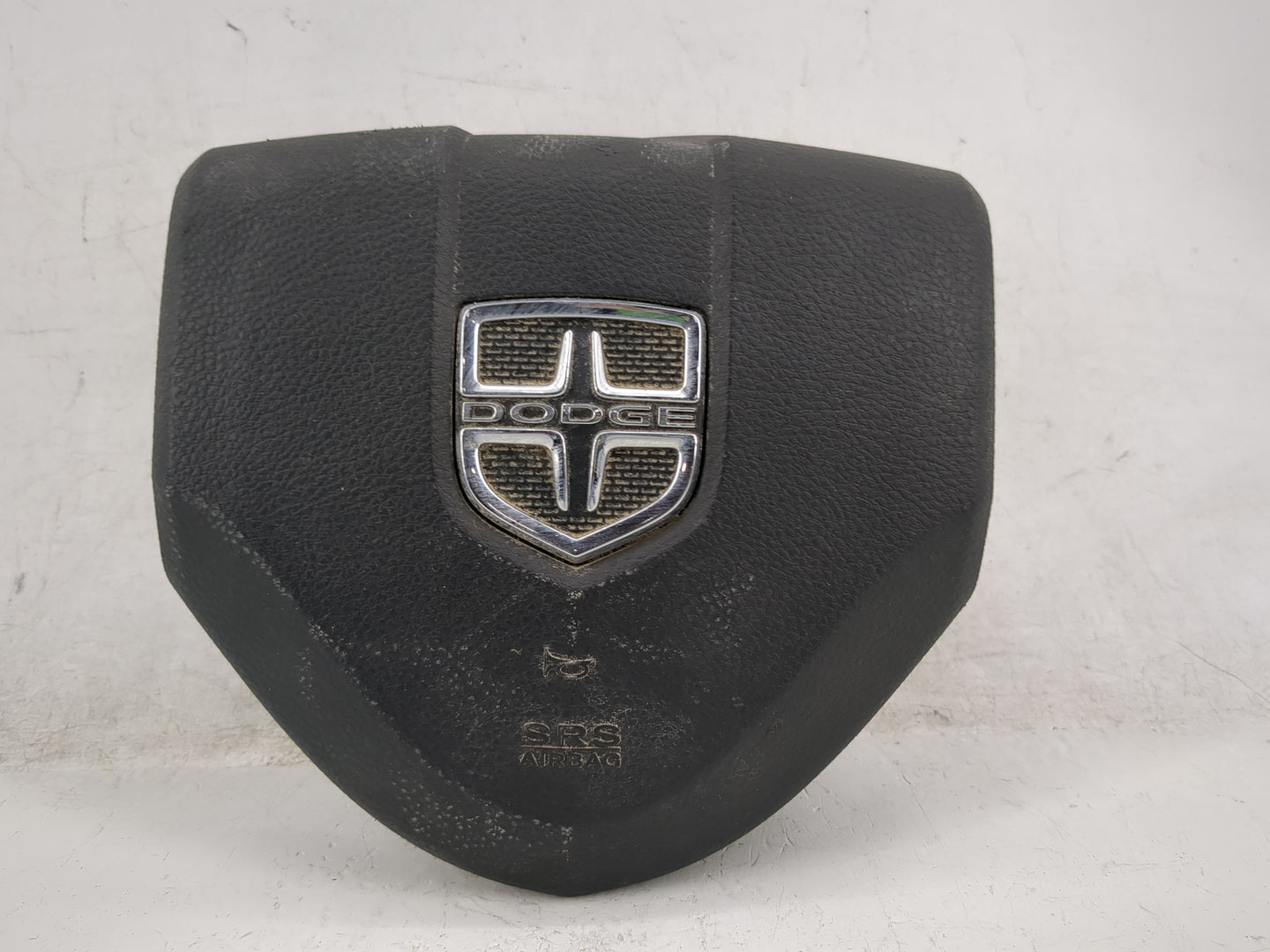 2013-2016 Dodge Dart Air Bag Driver Left Steering Wheel Mounted P/N:P1TL52DX9AD Fits Fits 2013 2014 2015 2016 OEM Used Auto 