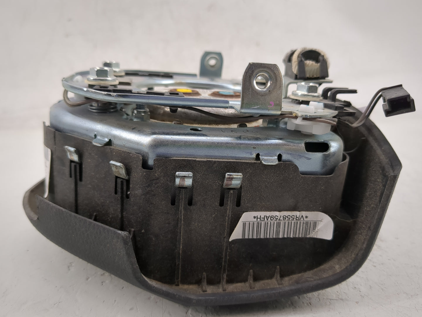 2013-2016 Dodge Dart Air Bag Driver Left Steering Wheel Mounted P/N:P1TL52DX9AD Fits Fits 2013 2014 2015 2016 OEM Used Auto 