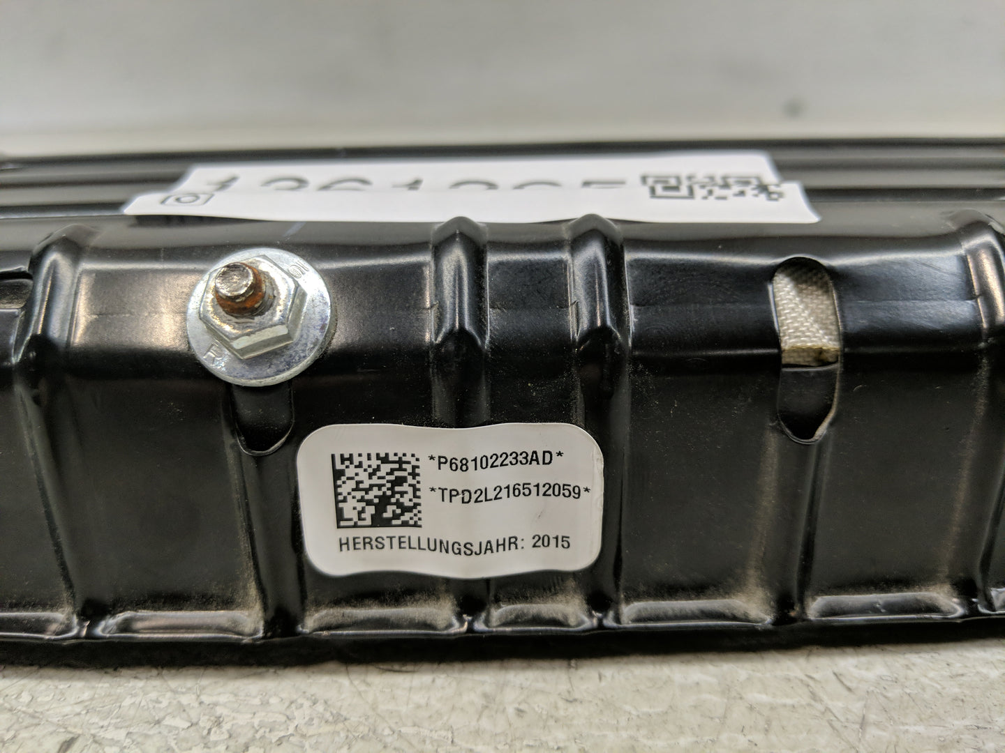 2013-2016 Dodge Dart Air Bag Passenger Right Knee OEM P/N:P68102233AD Fits Fits 2013 2014 2015 2016 OEM Used Auto Parts - Oe