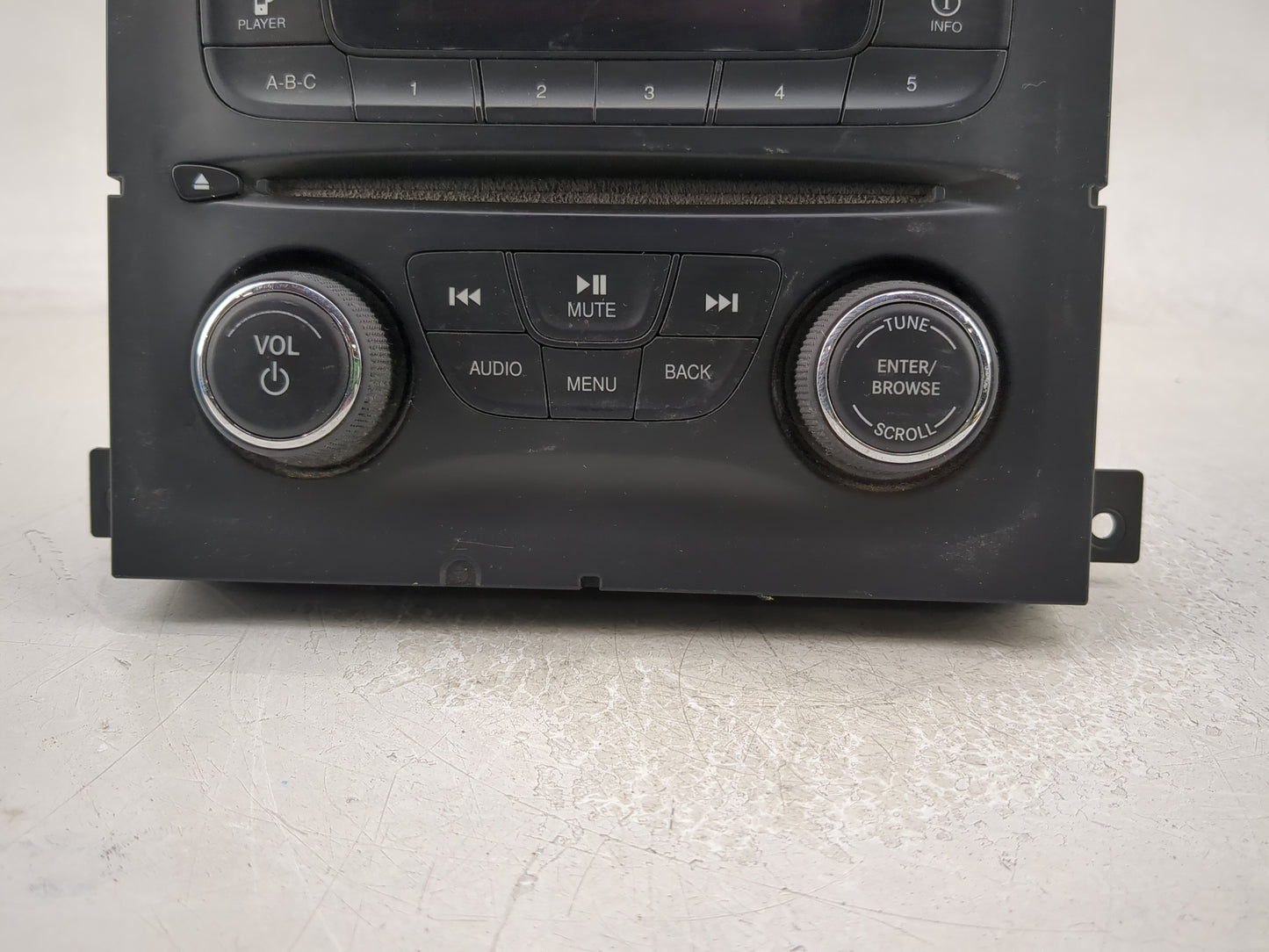 2015-2016 Dodge Dart Radio AM FM Cd Player Receiver Replacement P/N:04692356AJ Fits Fits 2015 2016 OEM Used Auto Parts - Oem