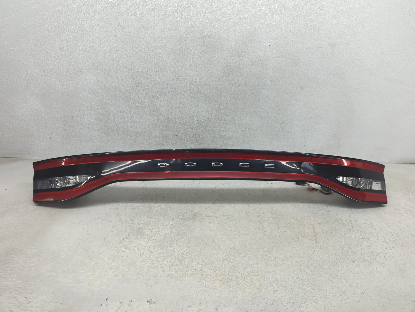 2016 Dodge Dart Third Brake Light Tail Light P/N:68164500AE 00HTC402112 Fits OEM Used Auto Parts - Oemusedautoparts1.com