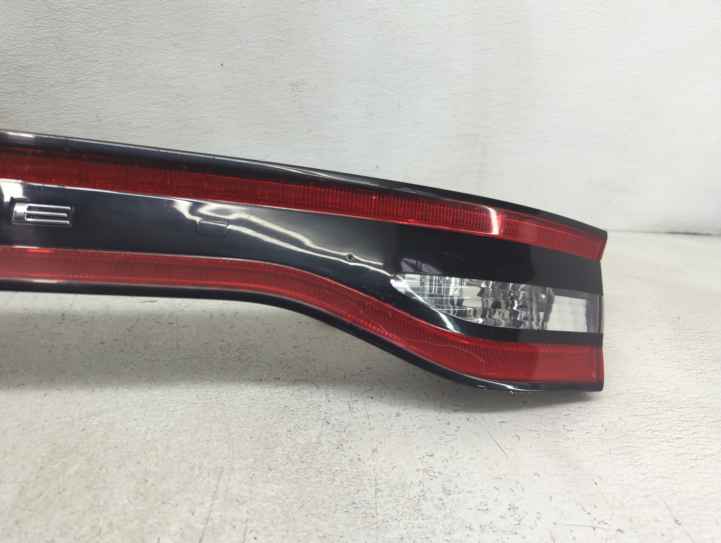 2016 Dodge Dart Third Brake Light Tail Light P/N:68164500AE 00HTC402112 Fits OEM Used Auto Parts - Oemusedautoparts1.com