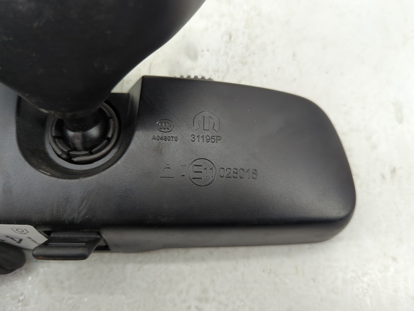 2016 Dodge Dart Interior Rear View Mirror Replacement OEM P/N:A048070 Fits OEM Used Auto Parts - Oemusedautoparts1.com