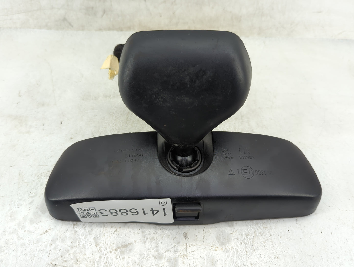 2016 Dodge Dart Interior Rear View Mirror Replacement OEM P/N:A048070 Fits OEM Used Auto Parts - Oemusedautoparts1.com