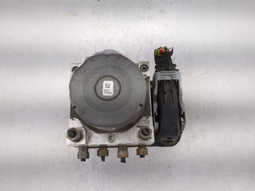 2014-2016 Dodge Dart ABS Pump Control Module Replacement P/N:P68256902AB P68256902AD Fits Fits 2014 2015 2016 OEM Used Auto Parts