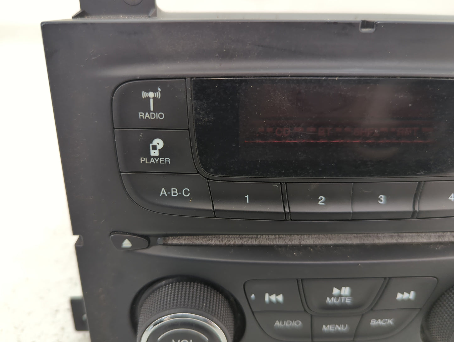 2015-2016 Dodge Dart Radio AM FM Cd Player Receiver Replacement P/N:04692355AI Fits Fits 2015 2016 OEM Used Auto Parts - Oem