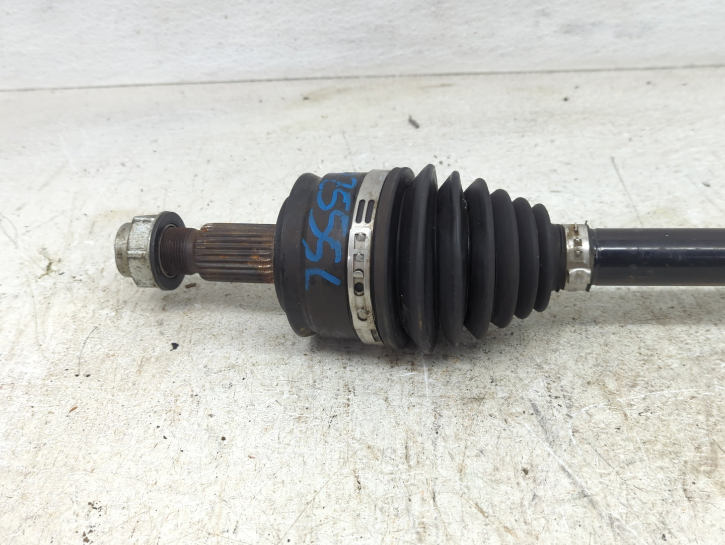 2013-2016 Dodge Dart Axle Shaft Front Driver Cv C/v - Oemusedautoparts1.com