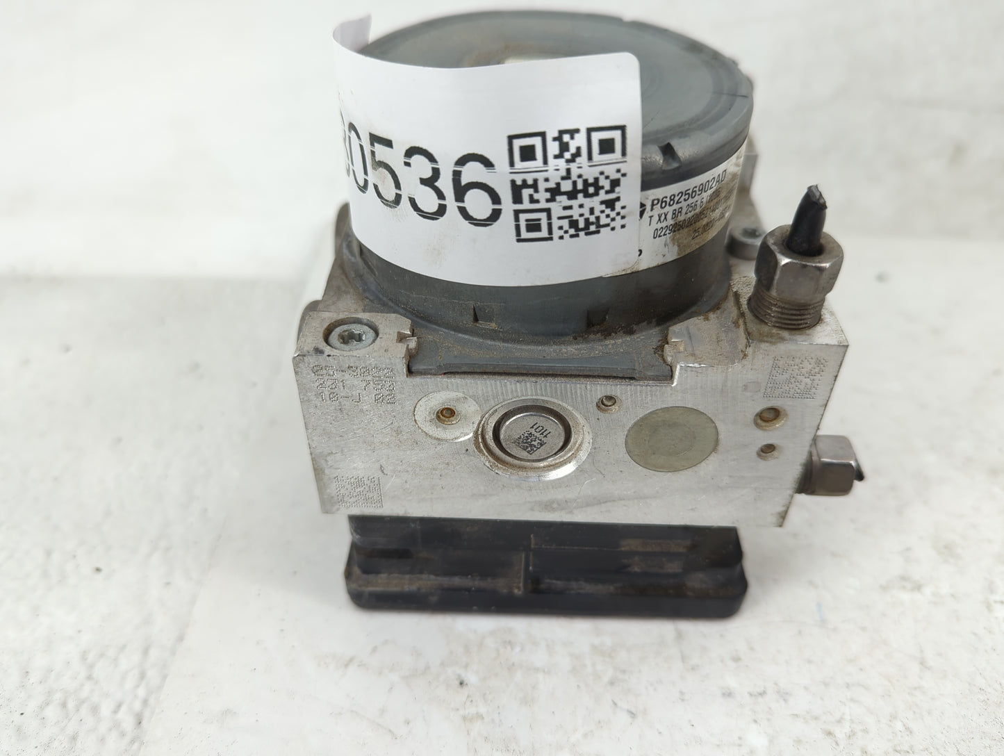 2014-2016 Dodge Dart ABS Pump Control Module Replacement P/N:P68256902AD Fits Fits 2014 2015 2016 OEM Used Auto Parts - Oemu