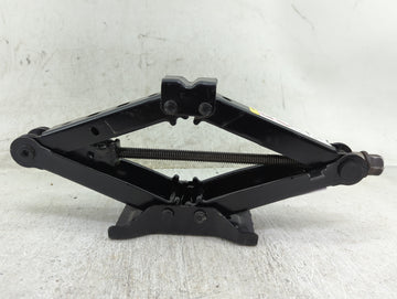 2016 Dodge Dart Spare Scissor Car Jack - Oemusedautoparts1.com