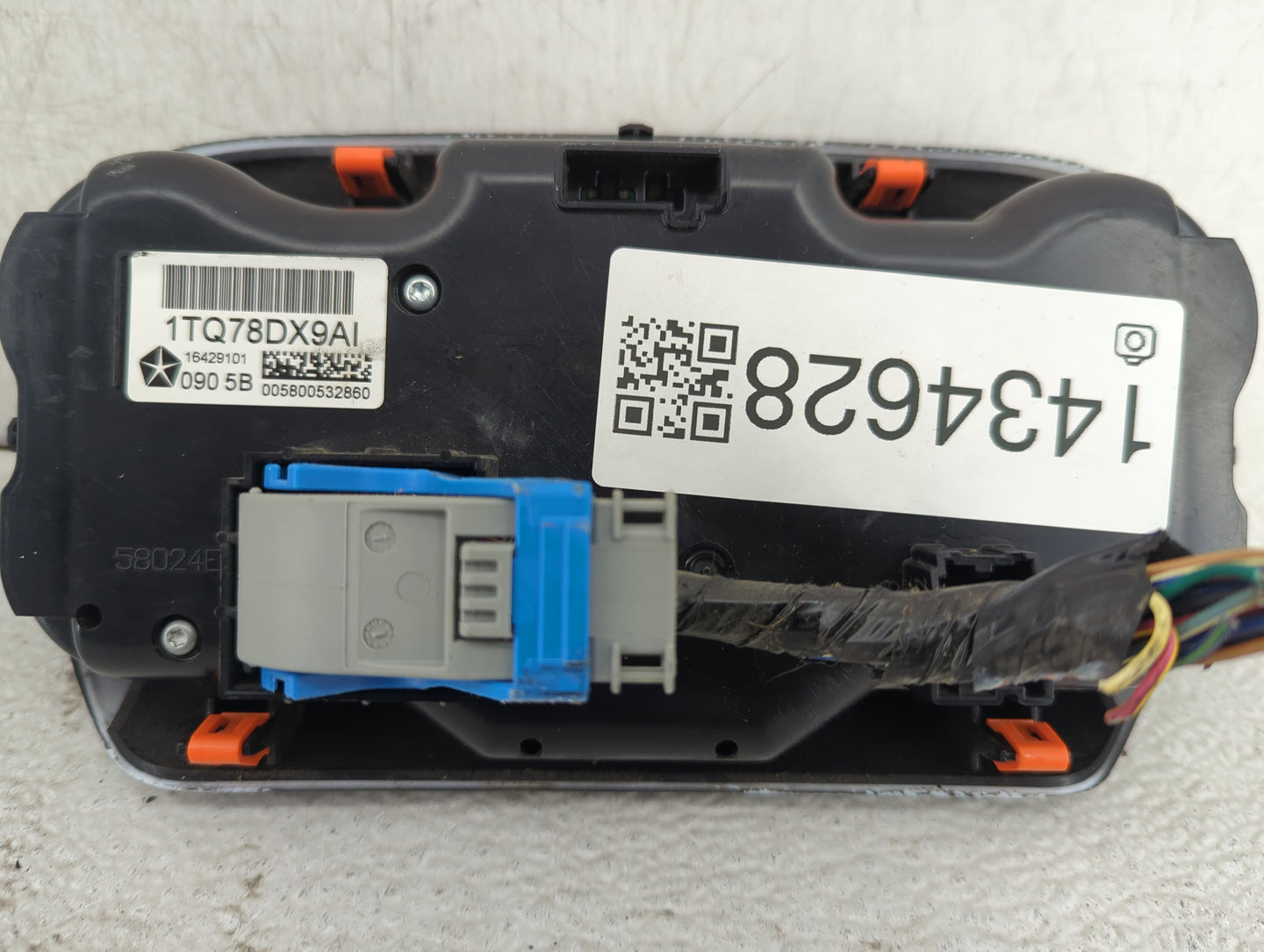 2013-2016 Dodge Dart Climate Control Module Temperature AC/Heater Replacement P/N:1TQ78DX9AI 16429101 Fits OEM Used Auto Par