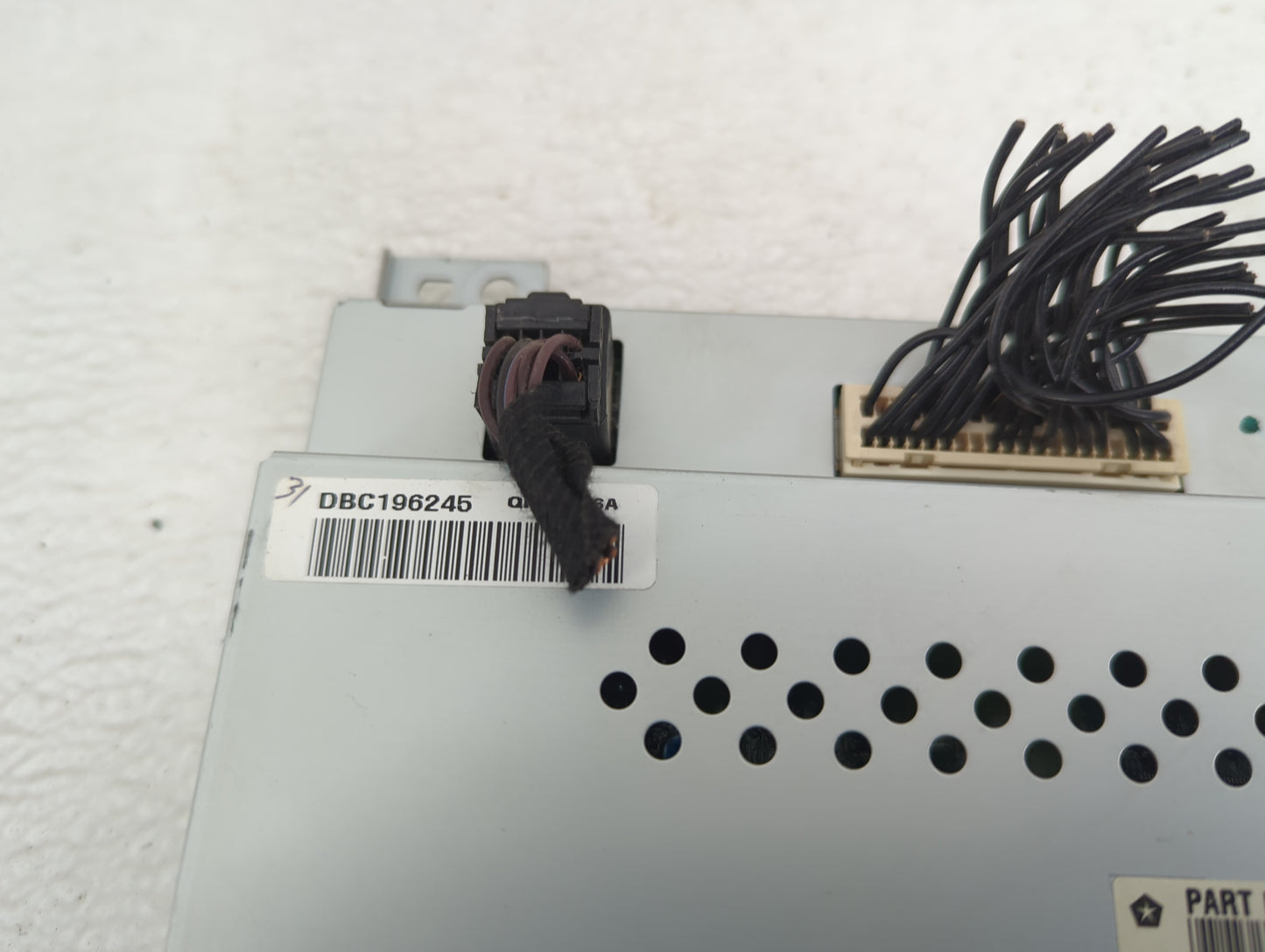 2013-2016 Dodge Dart Information Display Screen - Oemusedautoparts1.com