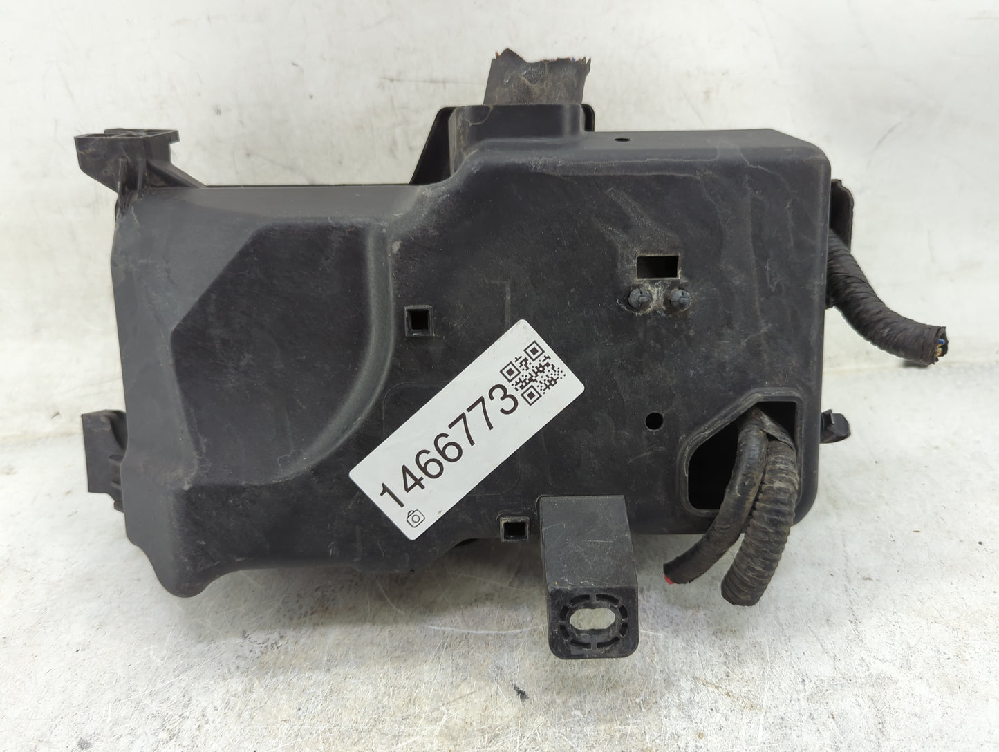 2015-2016 Dodge Dart Fusebox Fuse Box Panel Relay Module Fits Fits 2015 2016 OEM Used Auto Parts - Oemusedautoparts1.com