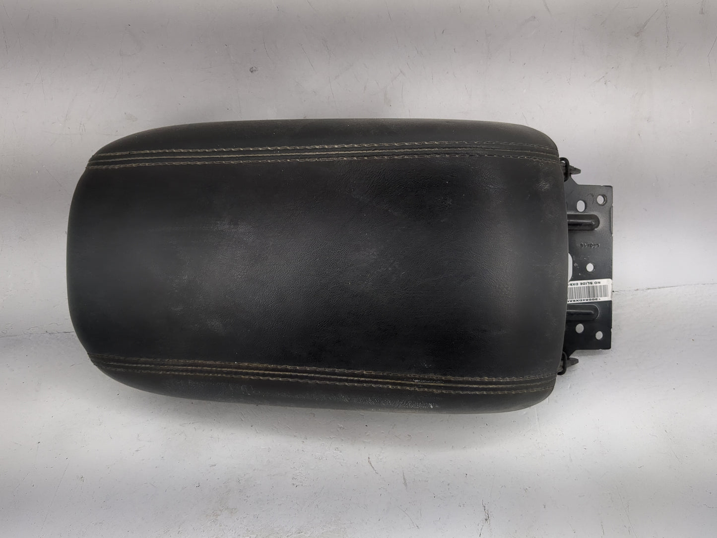 2016 Dodge Dart Center Console Armrest Cover Lid P/N:120054DX9AC Fits OEM Used Auto Parts - Oemusedautoparts1.com