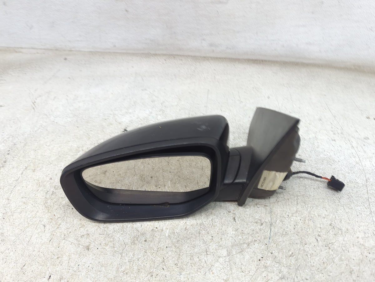 2013-2016 Dodge Dart Driver Side View Mirror - Left Door Mirror OEM Used - Oemusedautoparts1.com