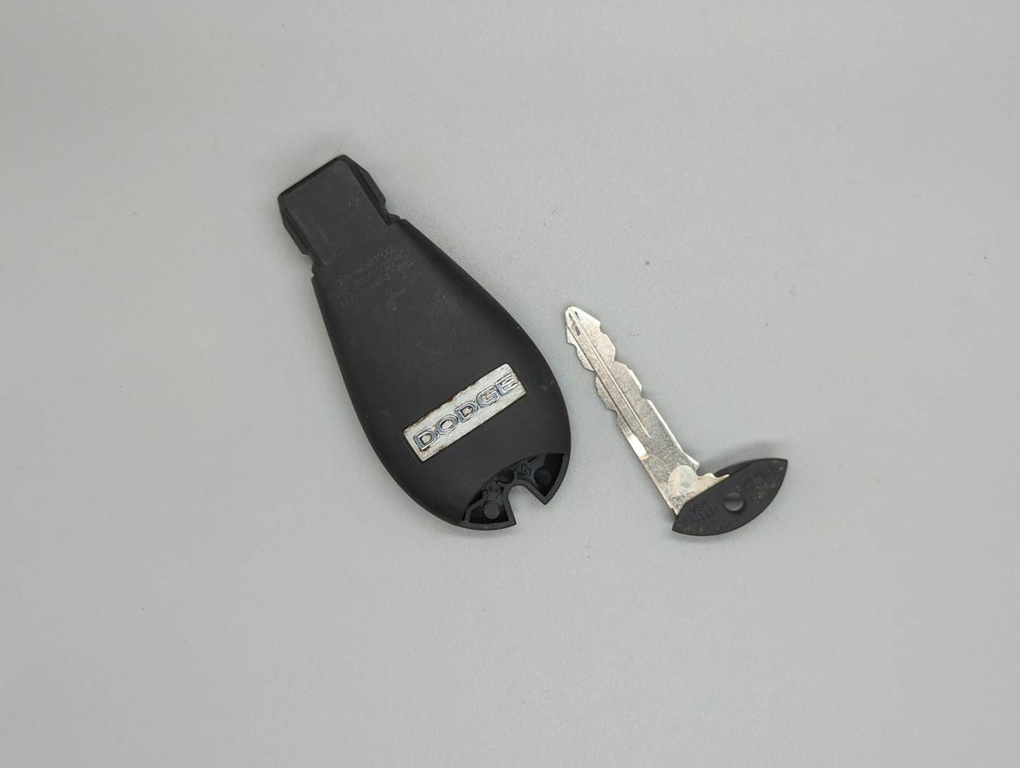 Dodge Dart Keyless Entry Remote Fob M3N32297100 5 buttons - Oemusedautoparts1.com
