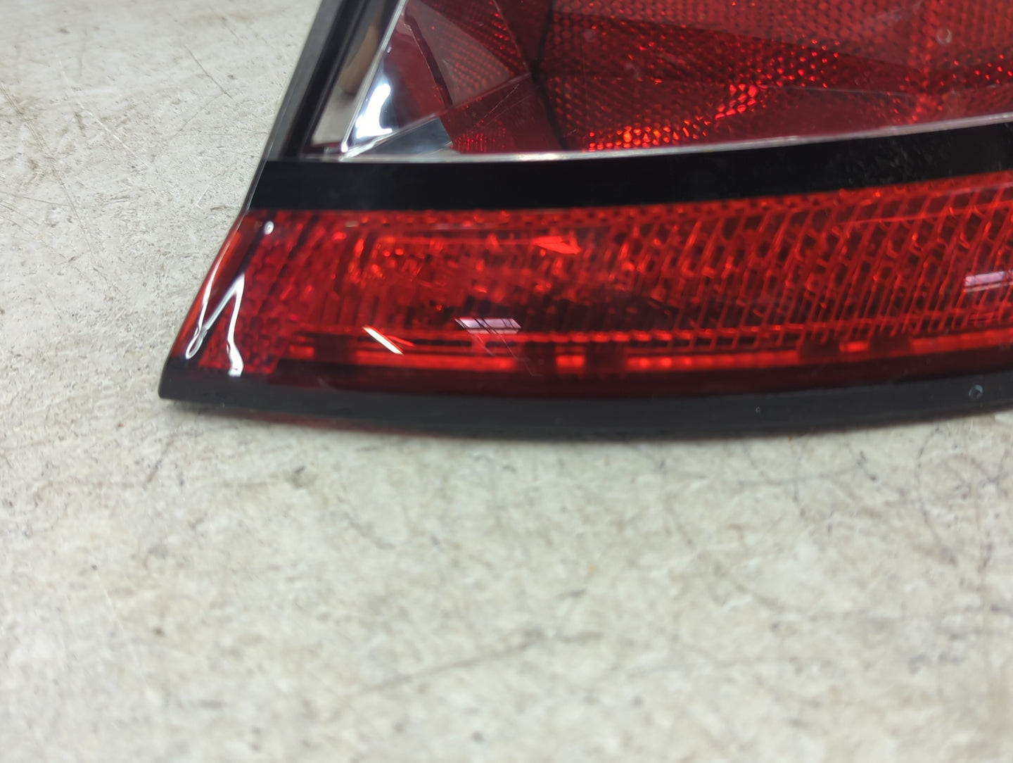 2016 Dodge Dart Tail Light Assembly Passenger Right OEM P/N:68081394AH Fits OEM Used Auto Parts - Oemusedautoparts1.com